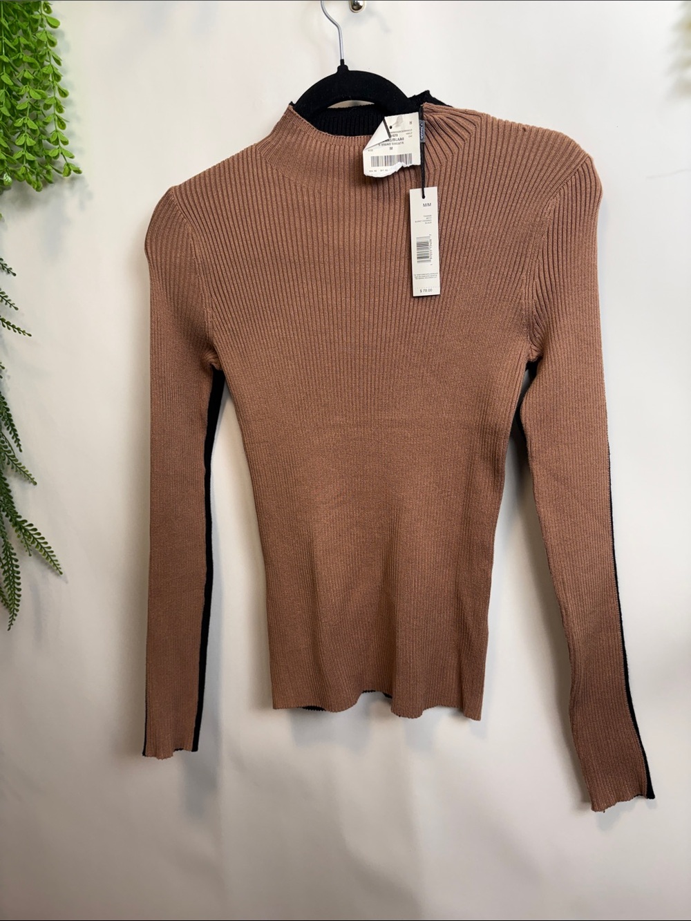 Tahari Brown Ribbed Mock Neck Long Sleeve Top with Black Side Trim